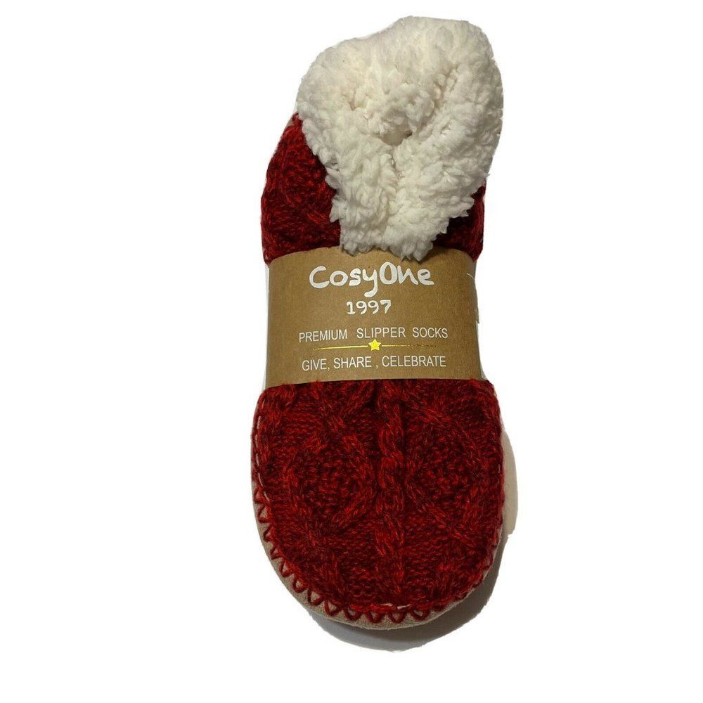 NWT Cosyone 1997 Women’s 7-8 Cable Knit Slipper Socks Slippers Red Soft Comfy
